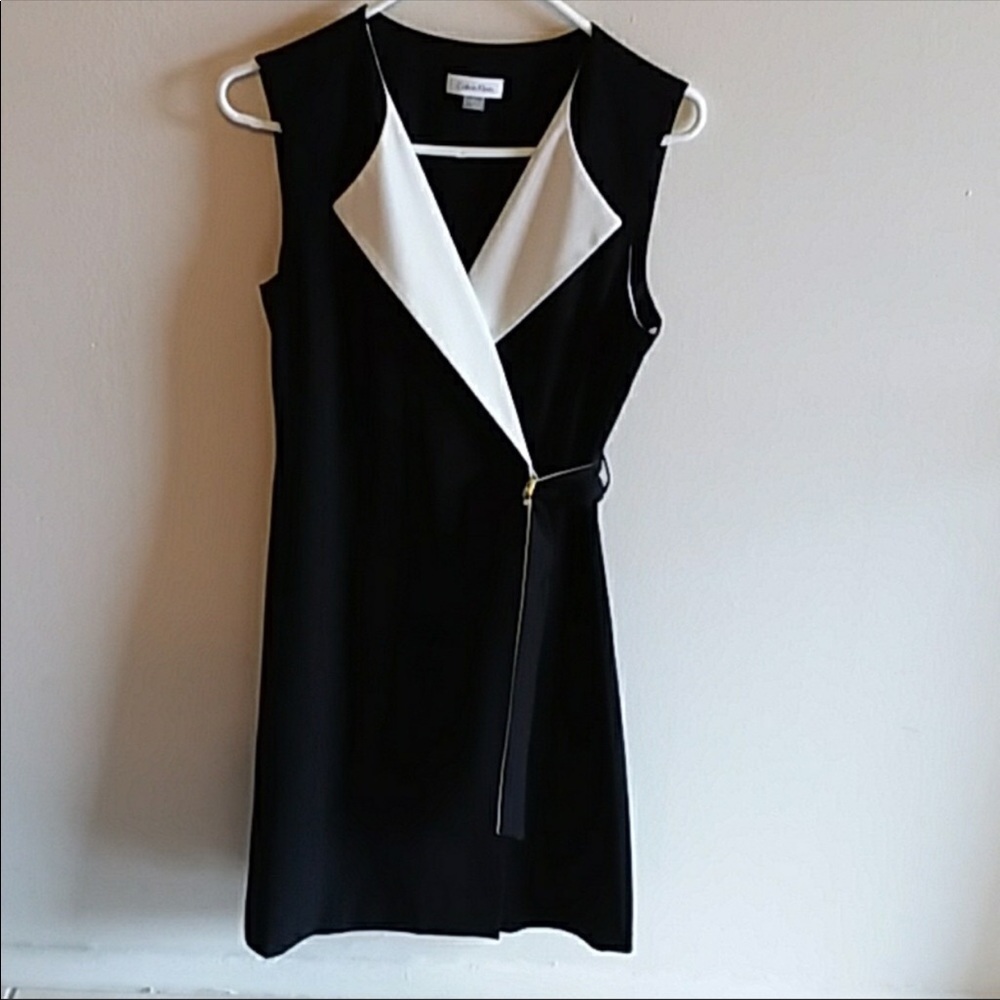 **REPOSH**Calvin Klein color block dress.